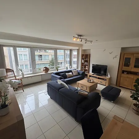 Apartment Spacieux & Familial A 400m De La D'ostende 2 Avec Patio By La Conciergerie